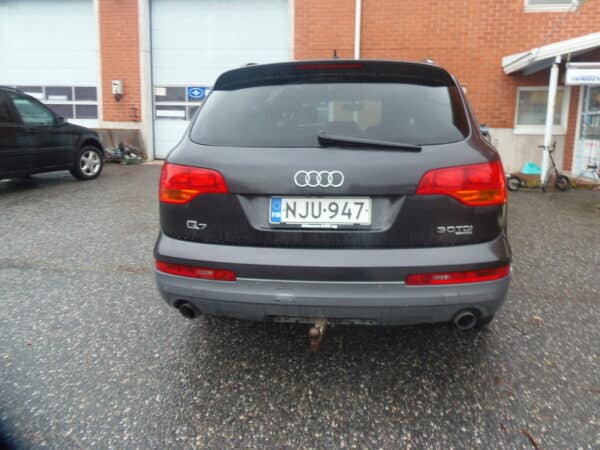AUDI Q7  3,0  ISO  MAASTURI M1G H-AUTO 2007 KATSASTETTU 27.05 -26 ASTI KAHDET RENKAAT - Image 5